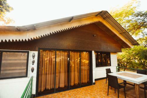 Lonavala Wood House 3bhk 5bhk 6bhk Villa