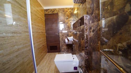 Love Kush Hotel