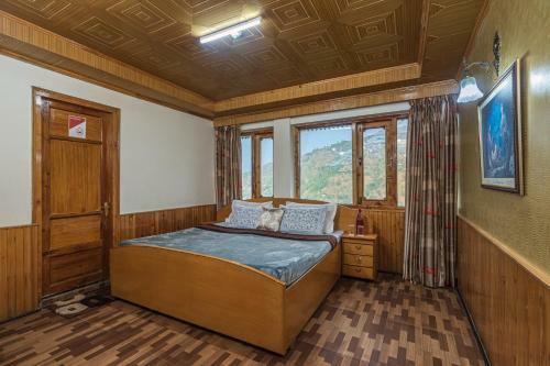 Villa Saffronstays Hardy's Hideaway