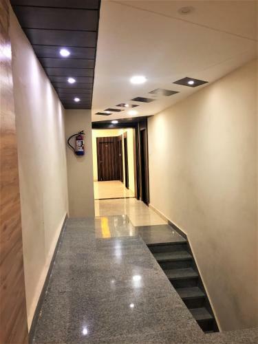 Hotel Bharat