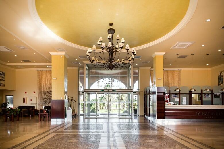 Hotel Ohtels La Hacienda