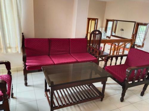 Hostal Akka Cottage (home Stay)
