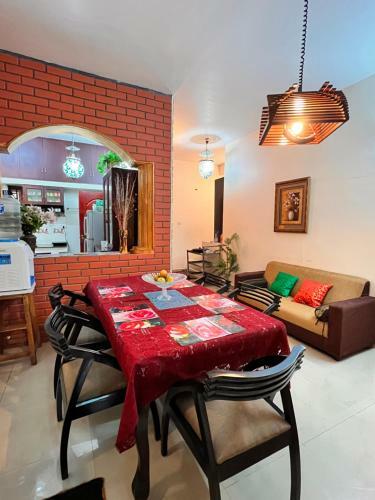 Hostal Lakshmi Illam Guesthouse