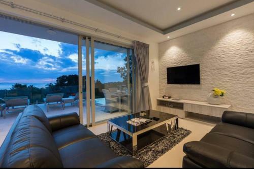 3 Bedroom Ocean View Villa Aura
