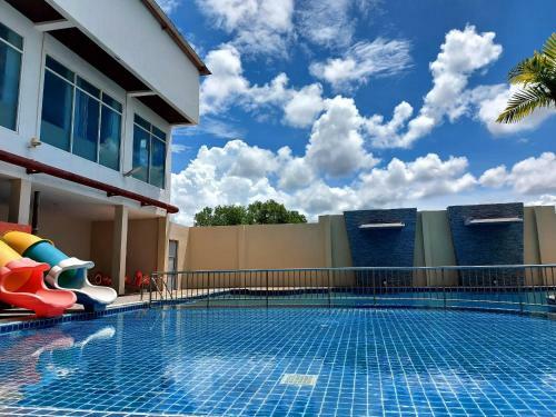 Hotel Mbi Resort Danok