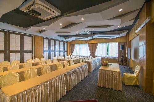 Hotel Mbi Resort Danok