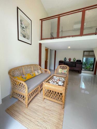 Apartamento Alley Hill Phuket
