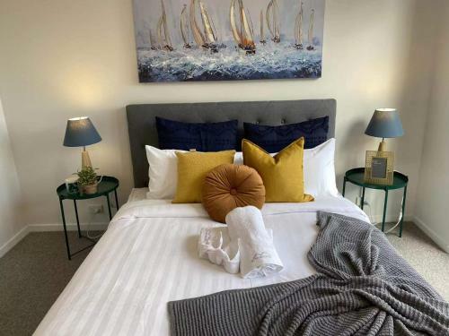 Oakleigh Stylish 3 Bedrooms Apartment 4c