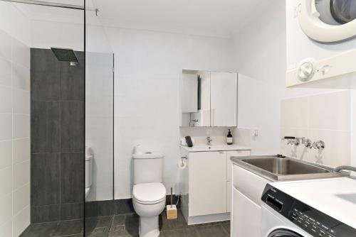 Apartamento Stylish Townhouse, Private Courtyard Walk To Beach