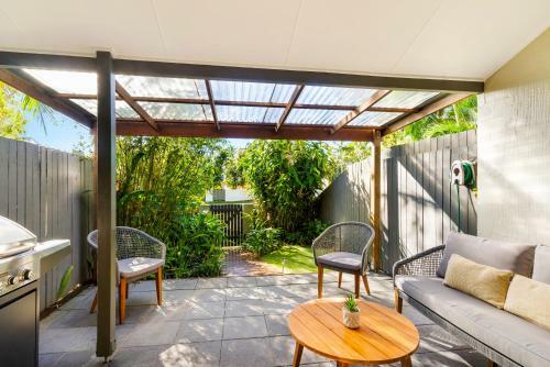 Apartamento Stylish Townhouse, Private Courtyard Walk To Beach