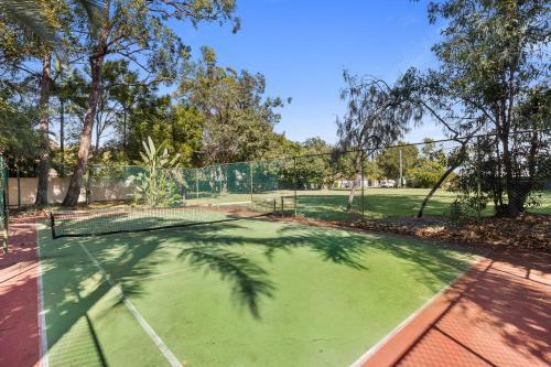 Apartamento Stylish Townhouse, Private Courtyard Walk To Beach
