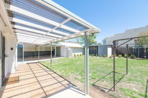 Anson Cottage 1900s Cbd Home Private & Practical