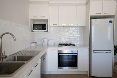 Villa On Matthews, Quite, Modern, Fresh, Free Wifi