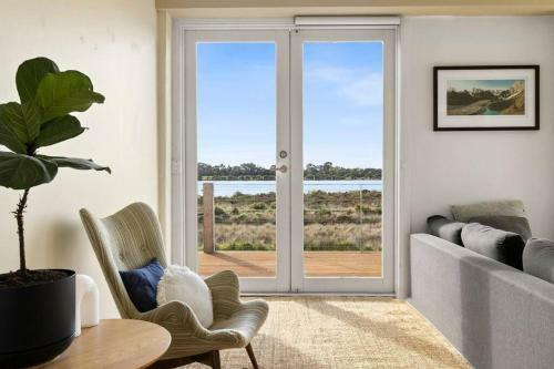 Waterview- Queenscliff, Bay Views, Pet Friendly