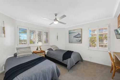 Blue Vista - Luxury Beachfront Apartment