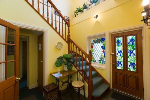 Kraft Vintage House