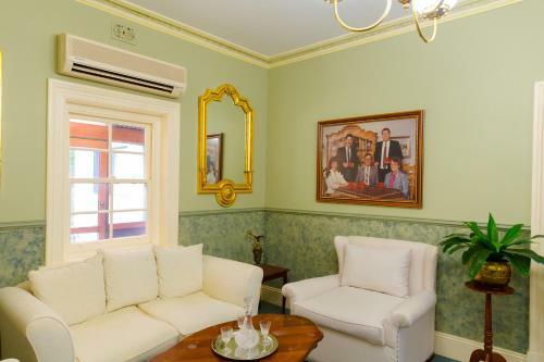 Kraft Vintage House