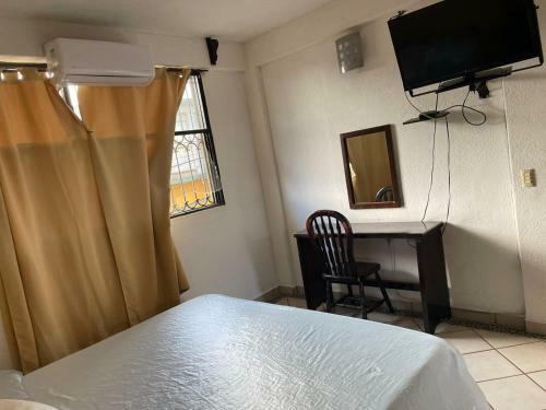 Hotel Roble Zihuatanejo