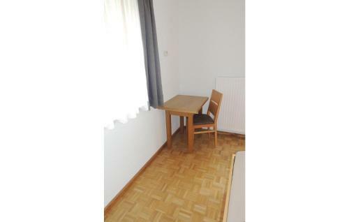 Five-bedroom Apartment In Pfunds