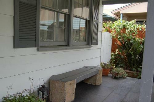 Beach Home In Sherman Oaks!