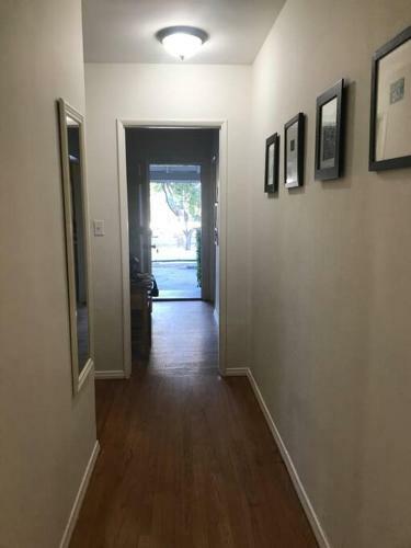 Beach Home In Sherman Oaks!