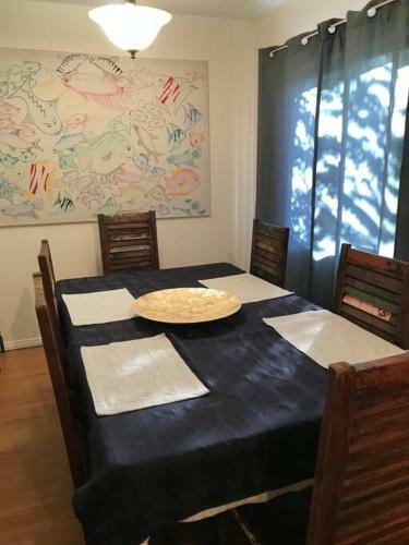 Beach Home In Sherman Oaks!
