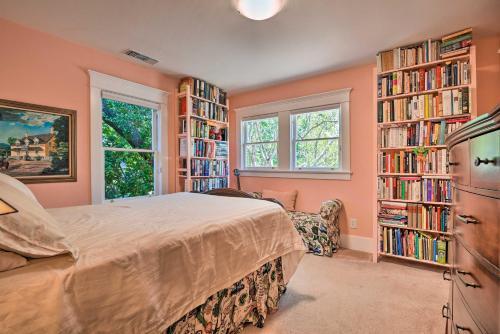 Evolve Inviting Bungalow Close To Downtown La!