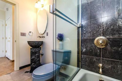 Villa Glamorous South San Francisco Home