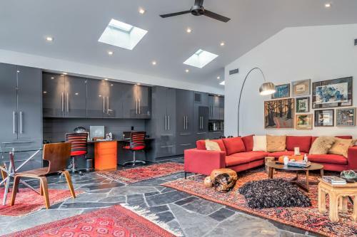 Great Oak Manor
