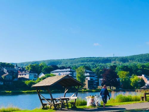 Camping Les Neufs Pr�s