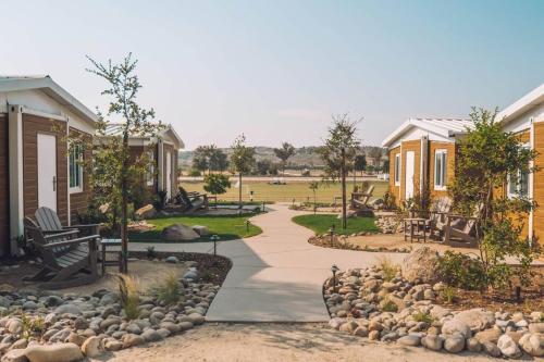Tiny Home In Working Equestrian Property - P6