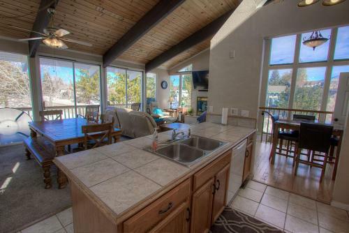 Let's Dock On Emerald By Lake Tahoe Accommodations