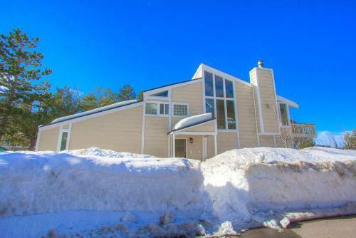 Let's Dock On Emerald By Lake Tahoe Accommodations