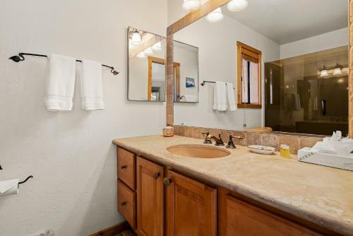 Deerpath Hideout By Tahoe Mountain Properties