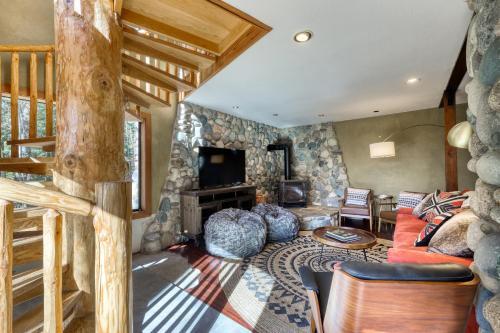 Muhlebach Mountain Hideaway