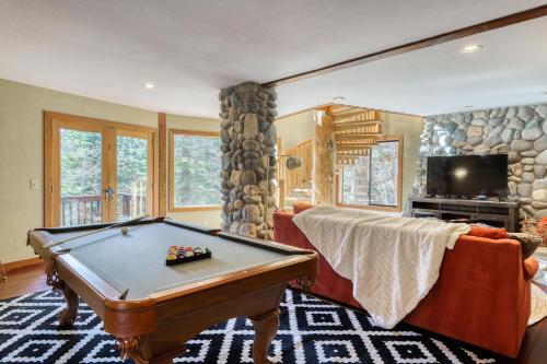 Muhlebach Mountain Hideaway