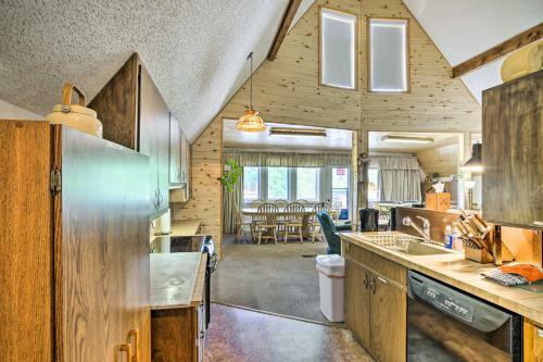 Spacious Buena Vista Haven On Golf Course!