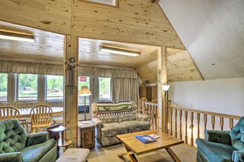Spacious Buena Vista Haven On Golf Course!