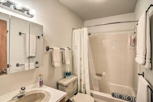 Spacious Buena Vista Haven On Golf Course!