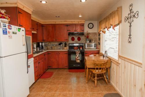 Creede Haven Cabin