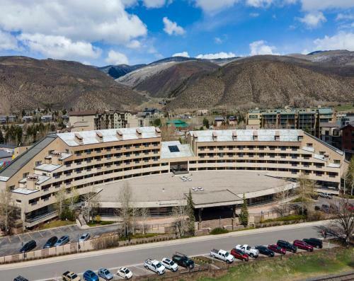 The Seasons Unit 205