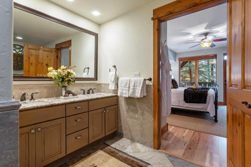 Apartamento 105 Pinecone Lodge