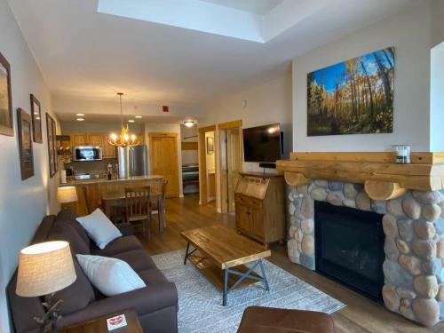 Apartamento Centrally Located Condo Steps From Chair Lifts
