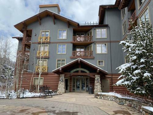Apartamento Centrally Located Condo Steps From Chair Lifts