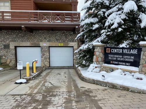 Apartamento Centrally Located Condo Steps From Chair Lifts