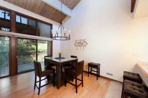 Tamarron Gambel Oak - 786
