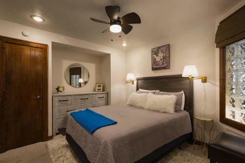 Tamarron Gambel Oak - 786
