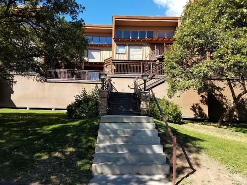 Tamarron Gambel Oak - 781
