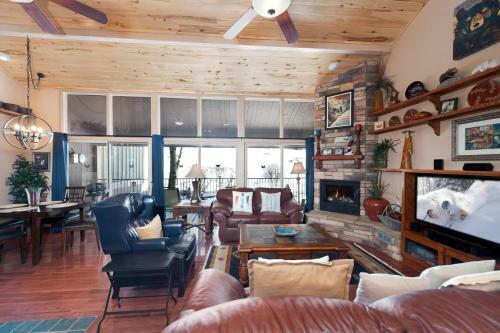 Tamarron Gambel Oak - 781