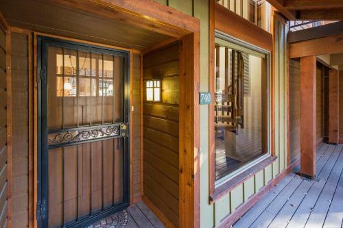 Tamarron Gambel Oak - 740